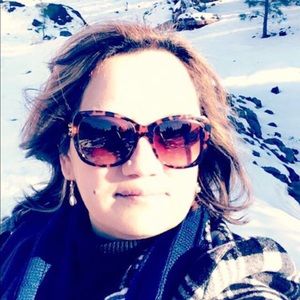 Meet your Posher, Heidi